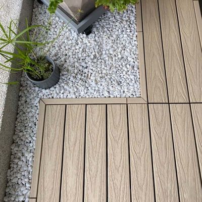 Good price Outdoor Wood Interlocking Deck Tiles Hardwood Interlocking Deck Boards CE online